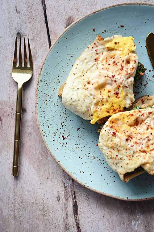 Handcrafted dinnerware in Singapore