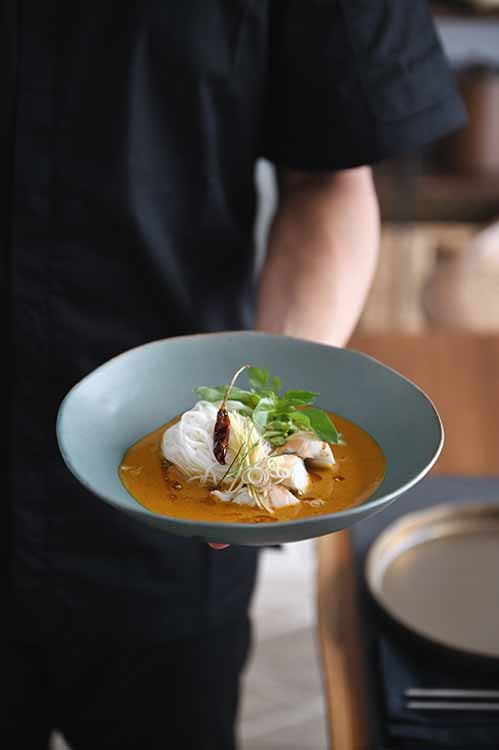 handcrafted artisanal dinnerware in singapore