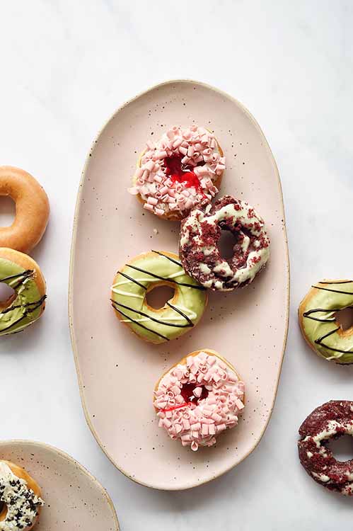 Handcrafted dinnerware in Singapore