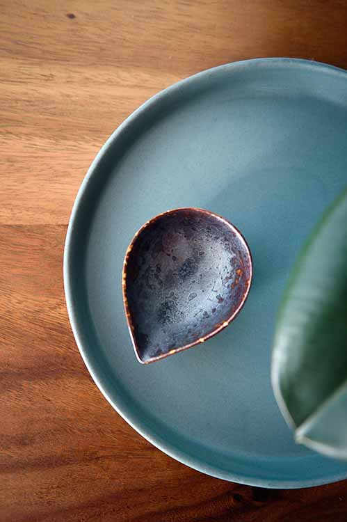 Tableware Handmade Free-Form Salad Dressing Server
