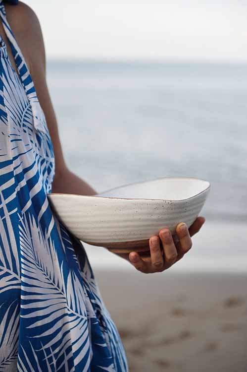 Handcrafted dinnerware in Singapore
