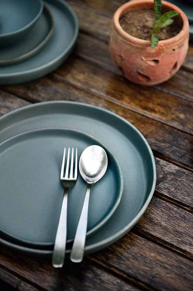 handcrafted artisanal ceramic dinnerware