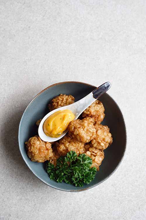 handcrafted artisan ceramic dinnerware