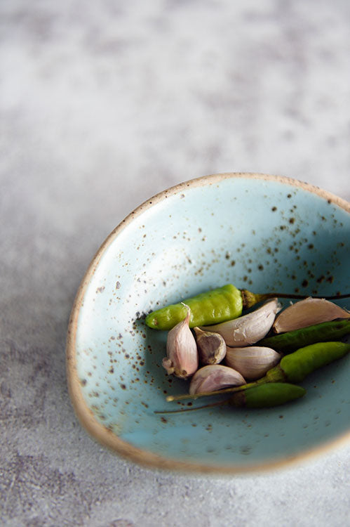 Shaped to mimic the folds of a seashell, our ceramic Shell Dipping Dish is a small but impactful touch that will hold the secret to added umami at your next meal.