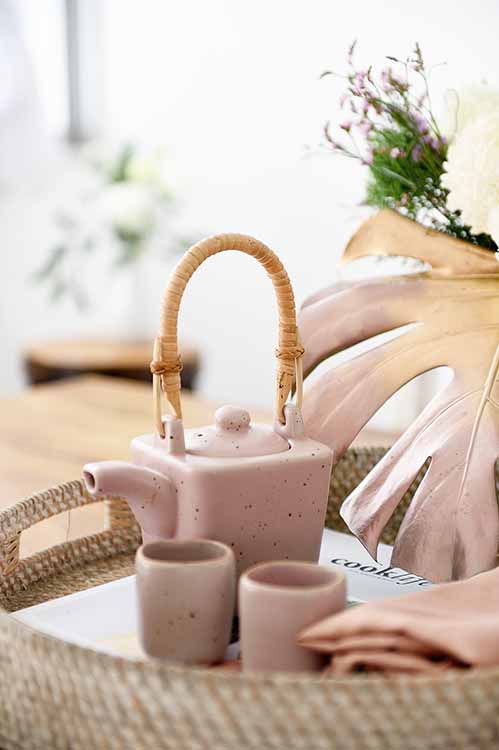 Pink tea set for Chinese tea ceremony in Singapore