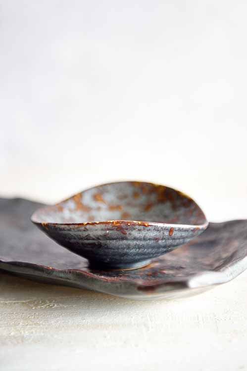 Tableware Handmade Free-Form Shell Dipping Dish