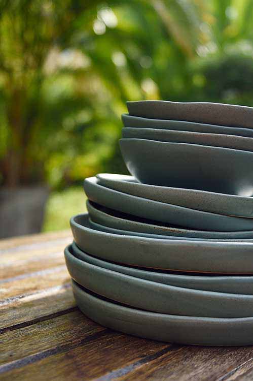 handmade ceramic dinnerware set